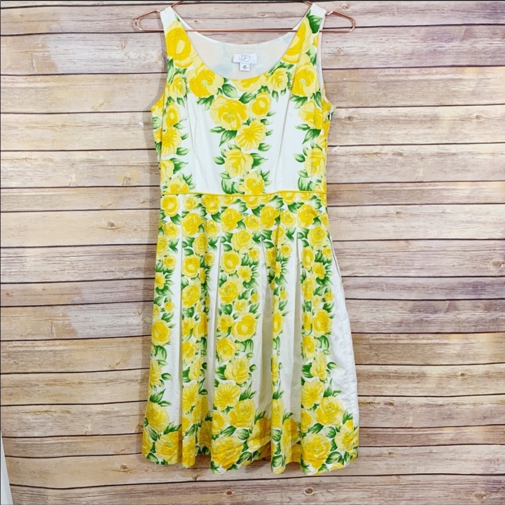 Loft Yellow Rose Flowers Sleeveless Pleated Dress Cottagecore